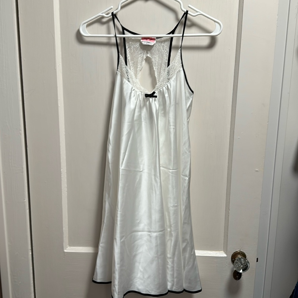 Kate Spade Silk Gown. New without tag